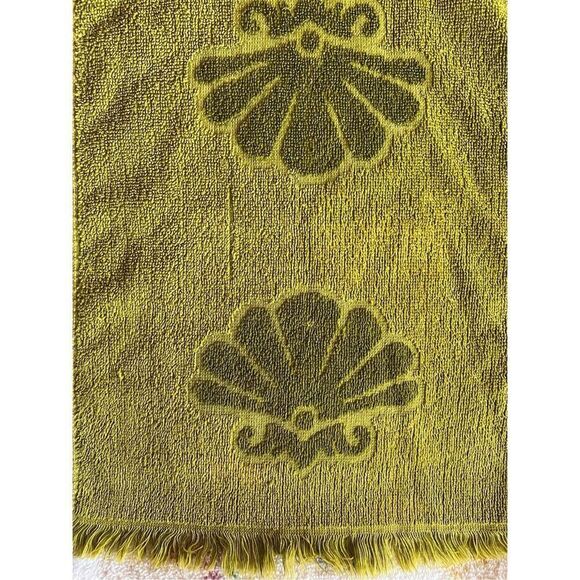 Vintage 1970s Hand Towel - Picture 2 of 3